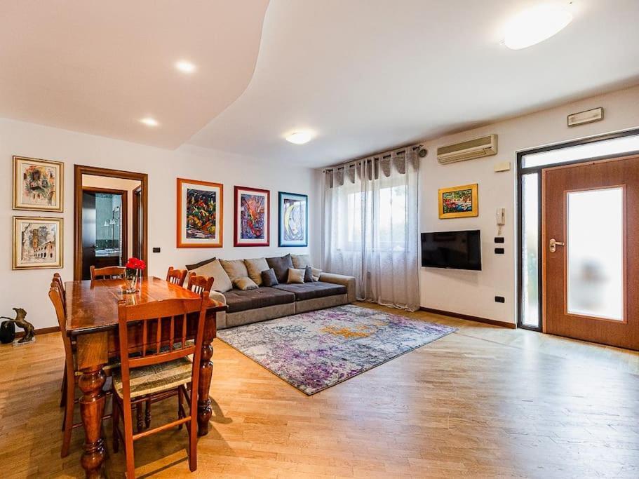 *Vivere In Arte* Near Theairport Povegliano Veronese Exterior foto